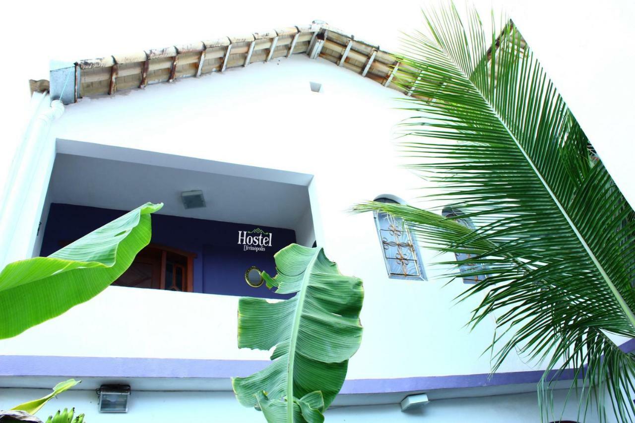 Hostel Divinópolis Eksteriør bilde